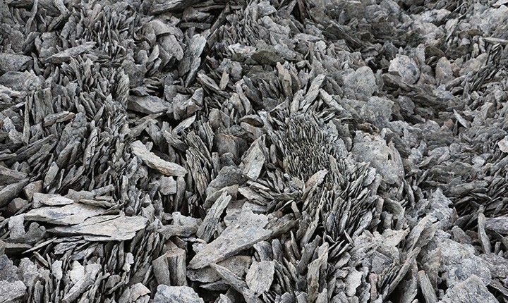 Des roches grises &agrave; perte de vue